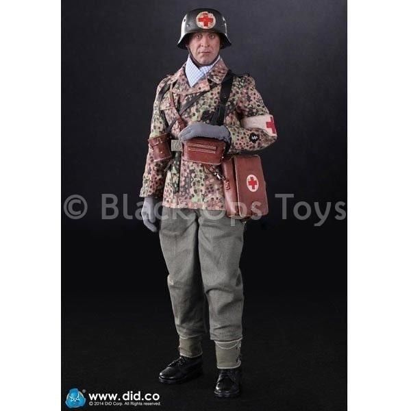 Load image into Gallery viewer, WWII - German Combat Medic Peter - Safety Pins and Boxes
