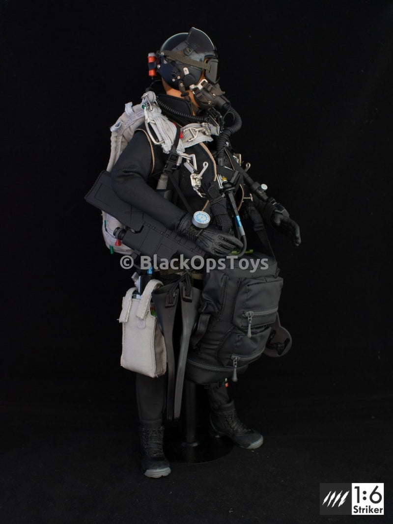 Load image into Gallery viewer, Navy Seal HALO UDT - Black Rebreather
