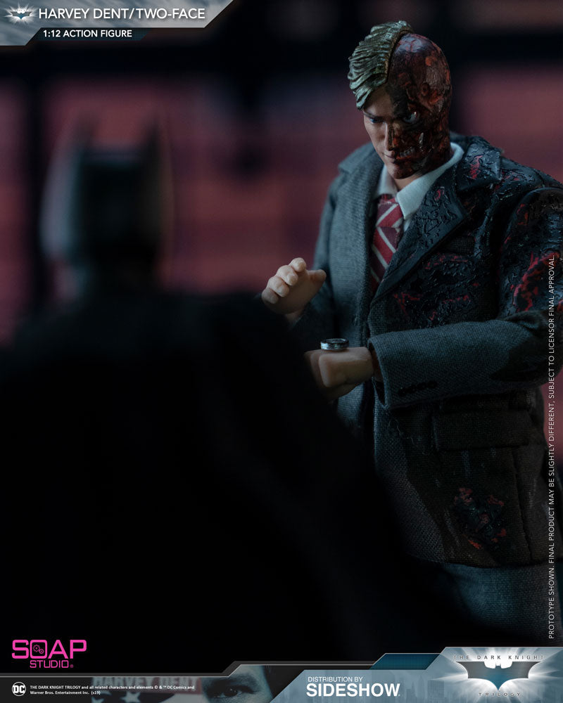Load image into Gallery viewer, 1/12 - Harvey Dent - Grey Jacket w/Head Sculpt &amp; Stand
