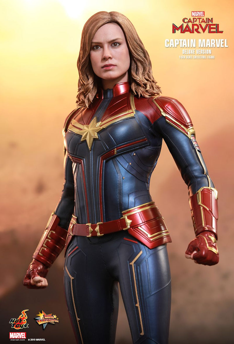 Load image into Gallery viewer, Captain Marvel - Female Body w/Head Sculpt &amp; Light Up Action
