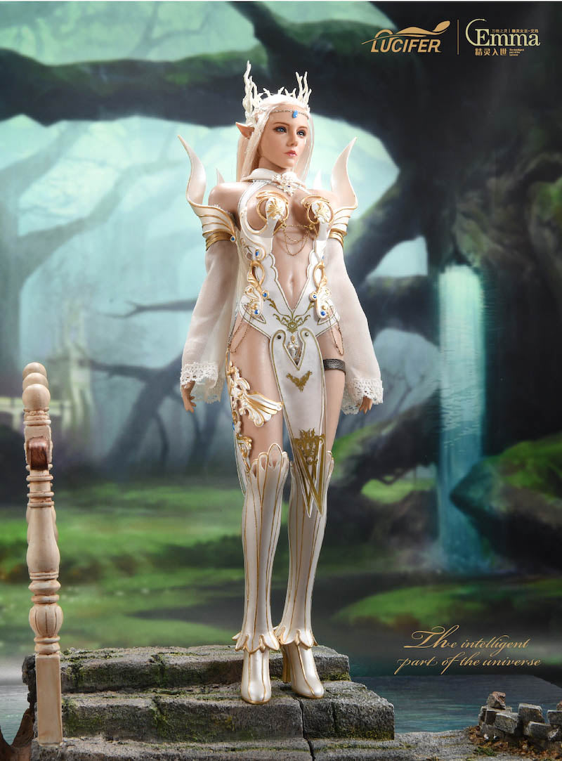 Load image into Gallery viewer, Emma - Queen Version w/Unicorn - MINT IN BOX
