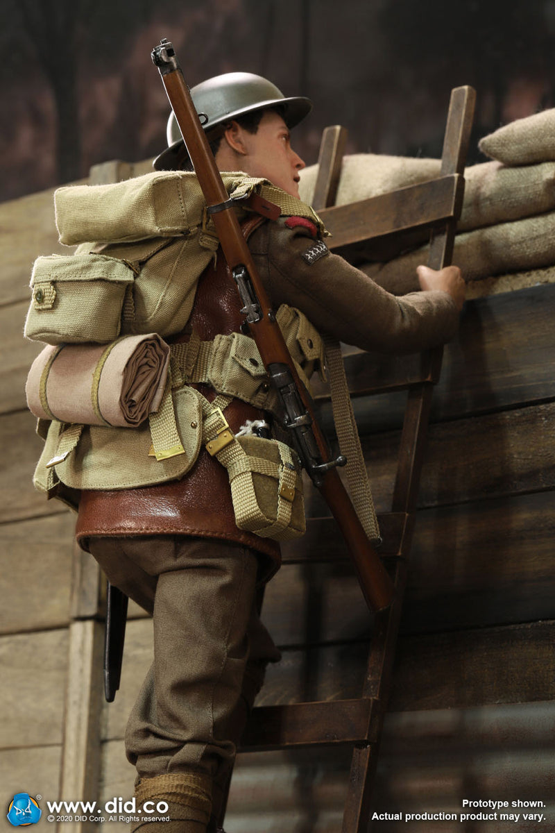 Load image into Gallery viewer, WWI - British - LCpl William w/Trench - MINT IN BOX (READ DESC)
