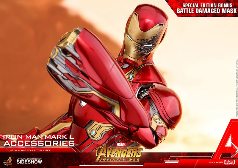 Load image into Gallery viewer, Diecast Iron Man Mark L w/Special Edition Accessory Set - MINT IN BOX
