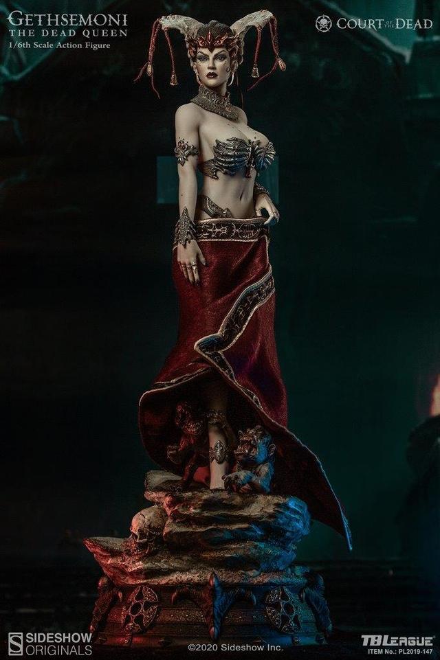 Load image into Gallery viewer, Court Of The Dead - Gethsemoni  - Wrist Armor Type 2
