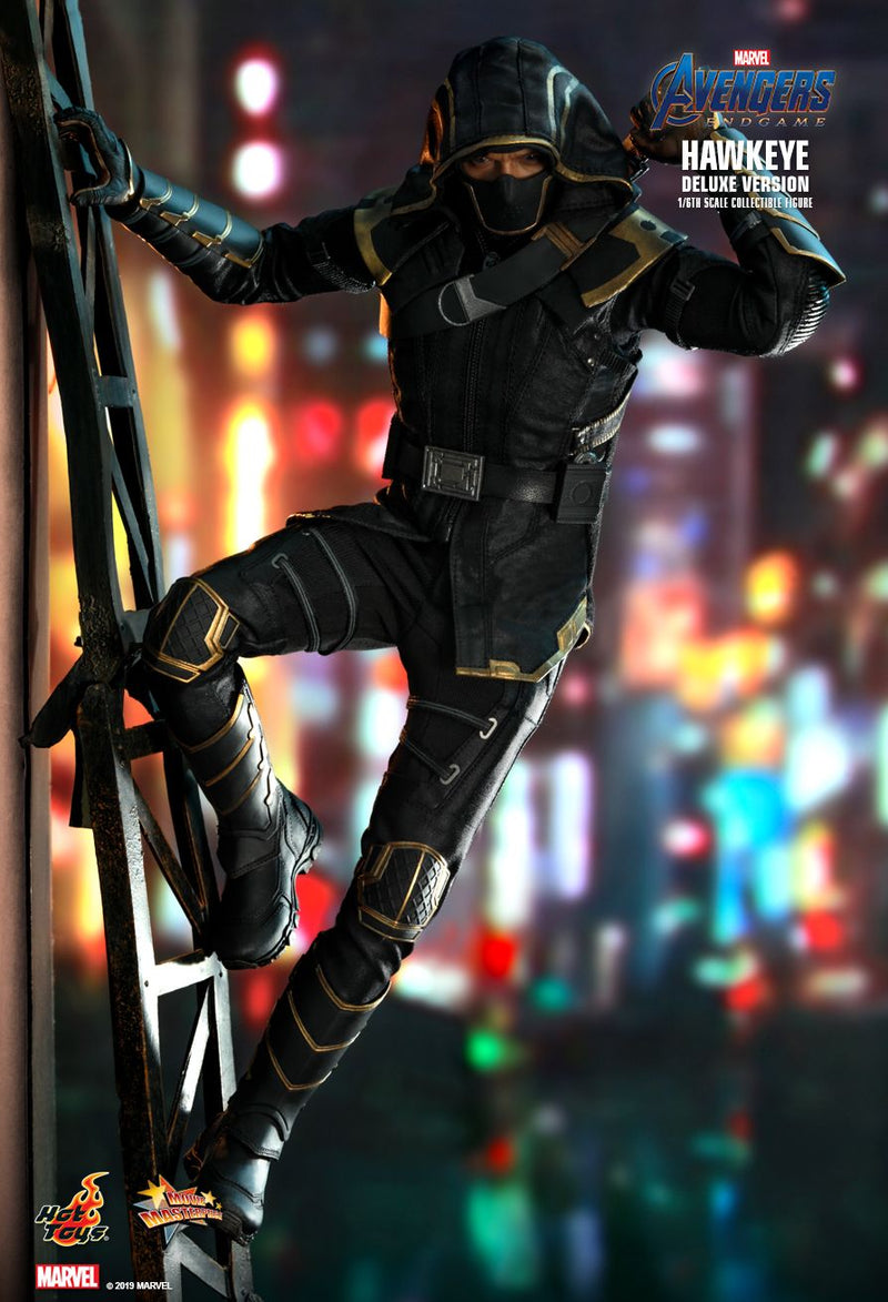 Load image into Gallery viewer, Avengers Engame - Hawkeye Deluxe Ver. - MINT IN BOX
