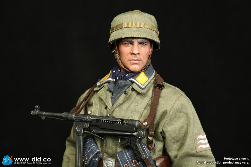 Load image into Gallery viewer, WWII - German - Fallschirmjager Schmeling - MINT IN BOX
