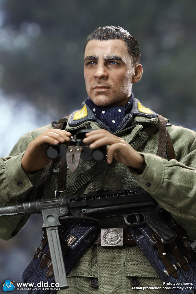 Load image into Gallery viewer, WWII - German - Fallschirmjager Schmeling - MINT IN BOX
