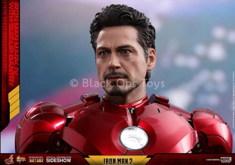 Load image into Gallery viewer, Iron Man Mark IV w/Suit-up Gantry - MINT IN BOX
