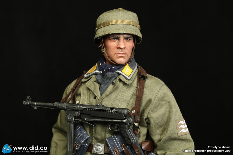 Load image into Gallery viewer, WWII - German - Fallschirmjager Schmeling - MINT IN BOX
