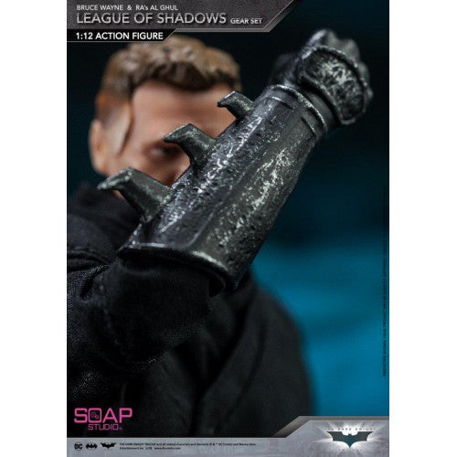 Load image into Gallery viewer, 1/12 - League Of Shadows - Brown Armored Gloved Hands (Type 2)
