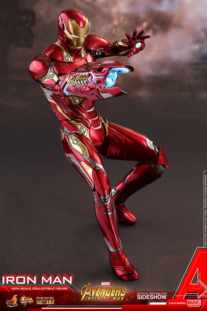 Load image into Gallery viewer, Diecast Iron Man Mark L w/Special Edition Accessory Set - MINT IN BOX

