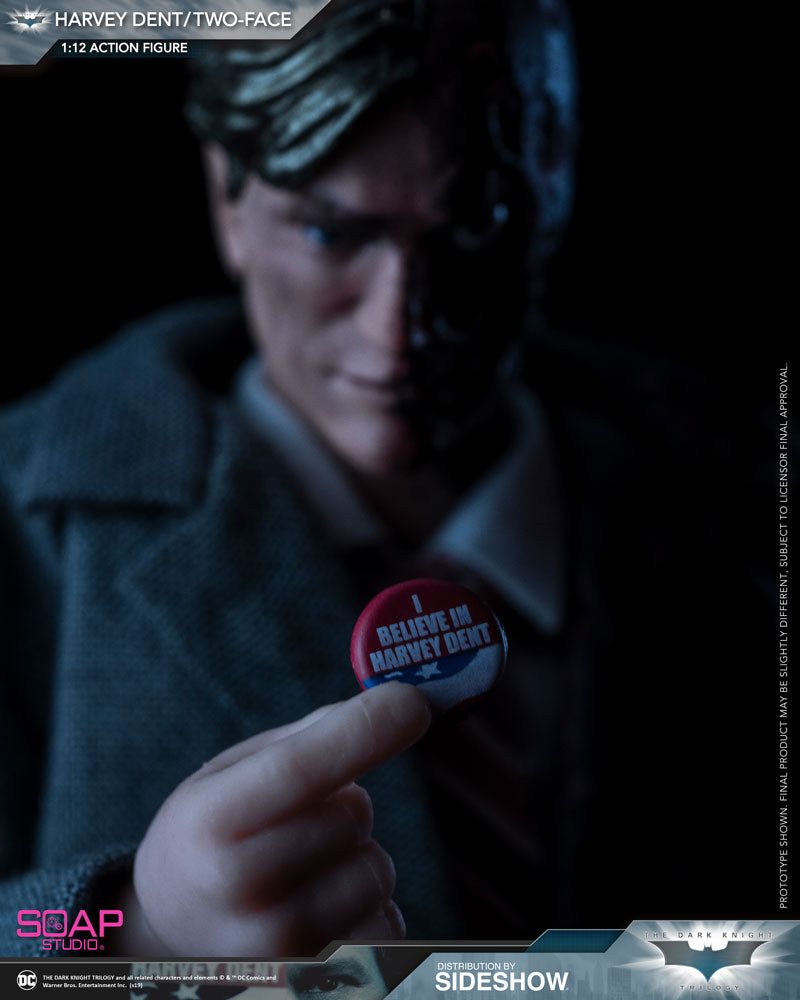 Load image into Gallery viewer, 1/12 - Harvey Dent - Male Hand Set (Type 2)
