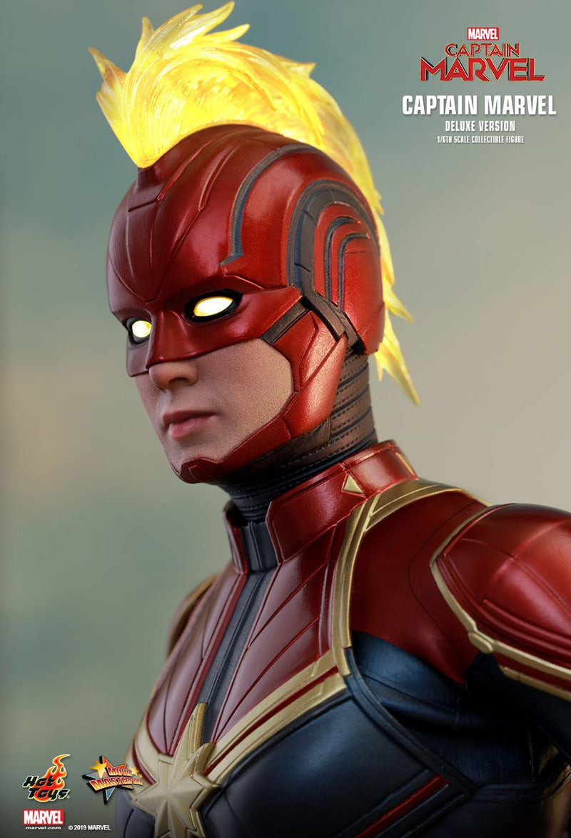 Load image into Gallery viewer, Captain Marvel - Carol Danvers Deluxe - MINT IN BOX
