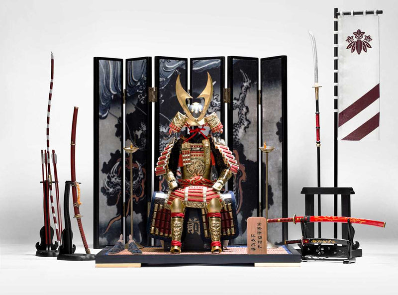 Load image into Gallery viewer, Female Samurai - Chainmail Sword Holding Hand Set
