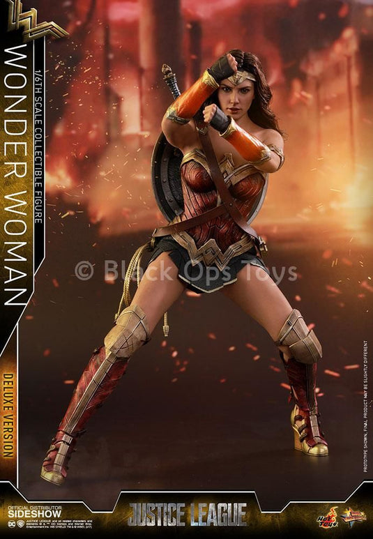 Justice League - Wonder Woman - Bracelets of Submission