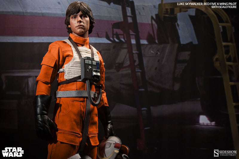Load image into Gallery viewer, Star Wars - Luke Red 5 X-Wing Pilot - Exclusive - MINT IN BOX
