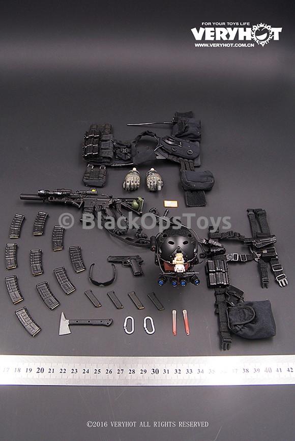 Load image into Gallery viewer, Close Quarter Battle - Black Assault Rifle Magazine Holster
