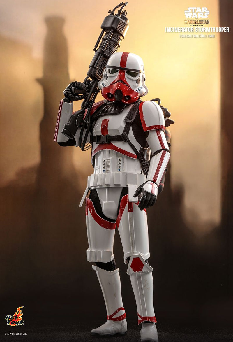 Load image into Gallery viewer, Star Wars - The Mandalorian - Incinerator Stormtrooper - MINT IN BOX
