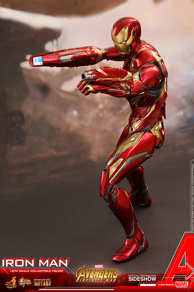 Load image into Gallery viewer, Diecast Iron Man Mark L w/Special Edition Accessory Set - MINT IN BOX
