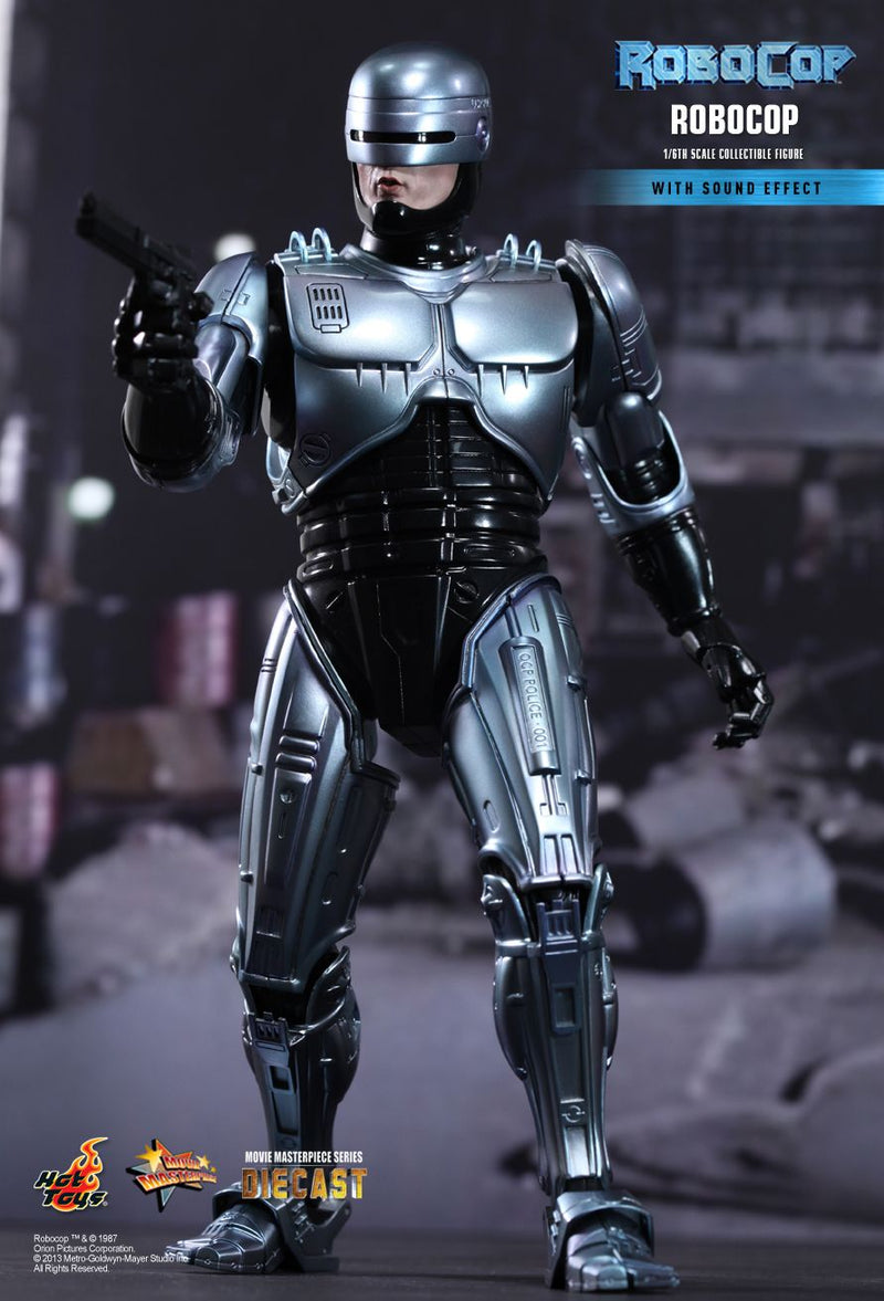 Load image into Gallery viewer, Display Item - Die Cast - Robocop w/Extra Accessories
