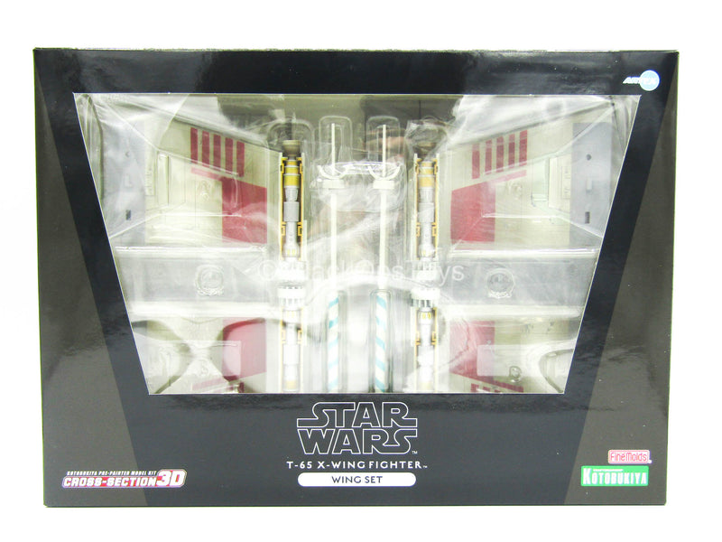 Load image into Gallery viewer, 1/35 - Star Wars - X-Wing 3D Cross Section Set - MINT IN BOX
