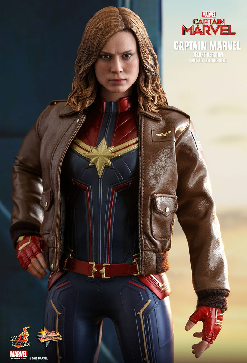 Load image into Gallery viewer, Captain Marvel - Carol Danvers Deluxe - MINT IN BOX
