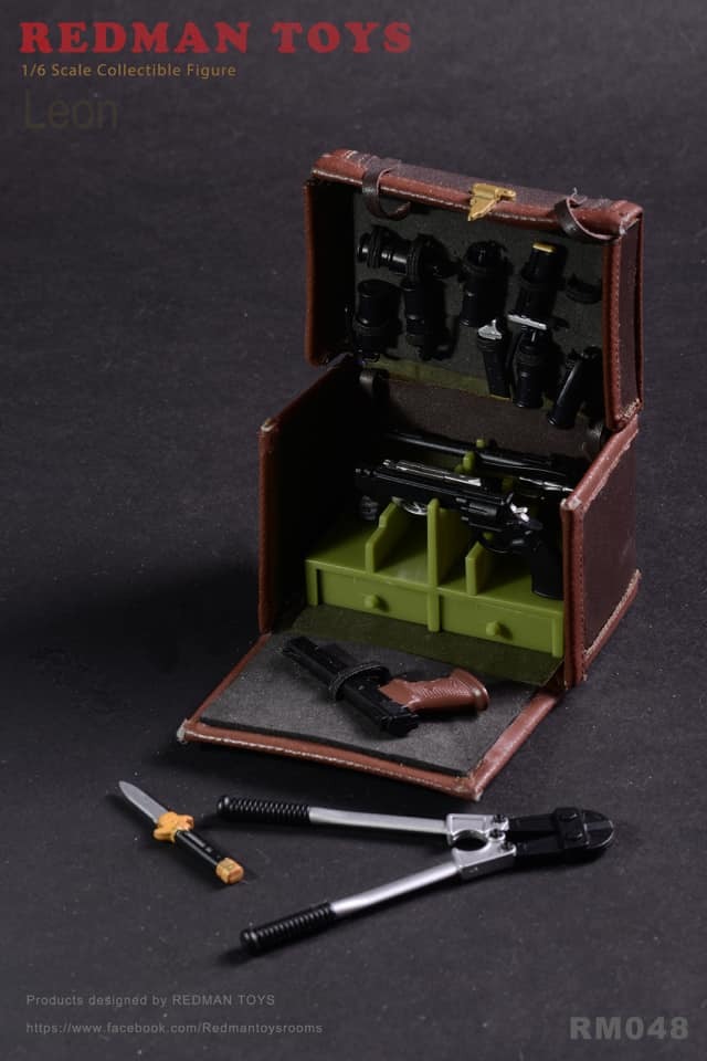 Load image into Gallery viewer, Leon - Leather Like Weapons Case w/Pistols &amp; Grenades
