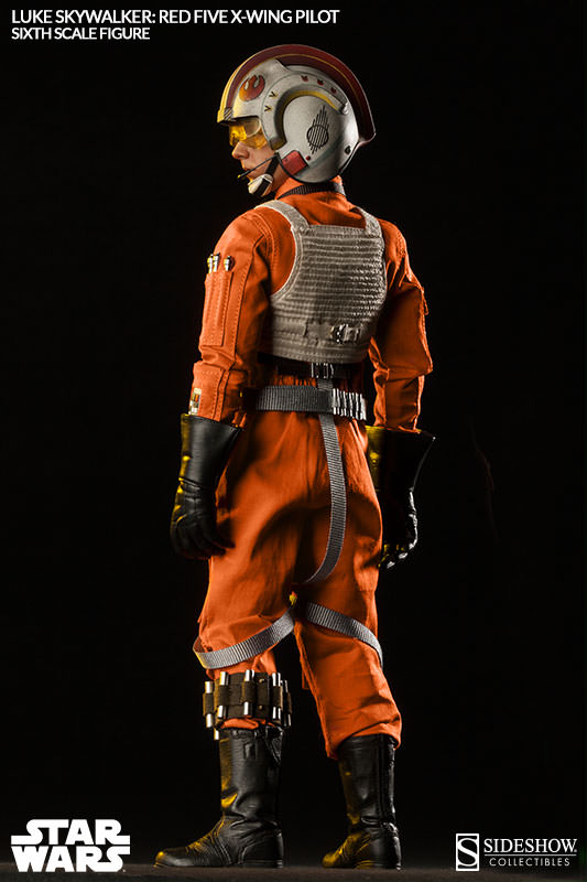 Load image into Gallery viewer, Star Wars - Luke Red 5 X-Wing Pilot - Exclusive - MINT IN BOX
