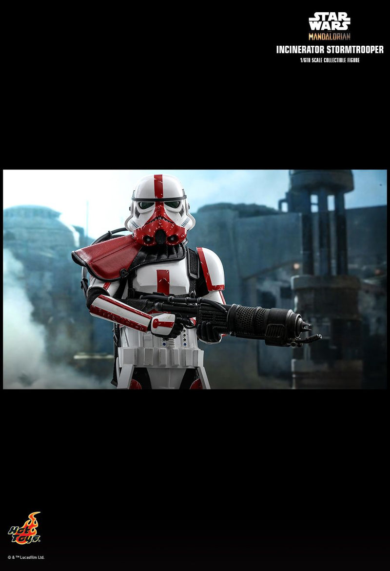 Load image into Gallery viewer, Star Wars - The Mandalorian - Incinerator Stormtrooper - MINT IN BOX
