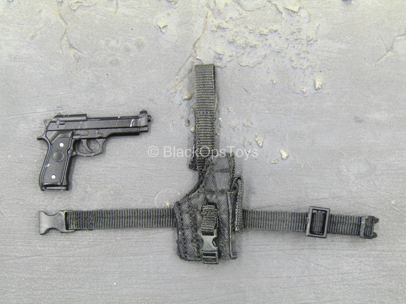 Load image into Gallery viewer, TWD - Morgan Jones - M9 Berretta Pistol w/Drop Leg Holster

