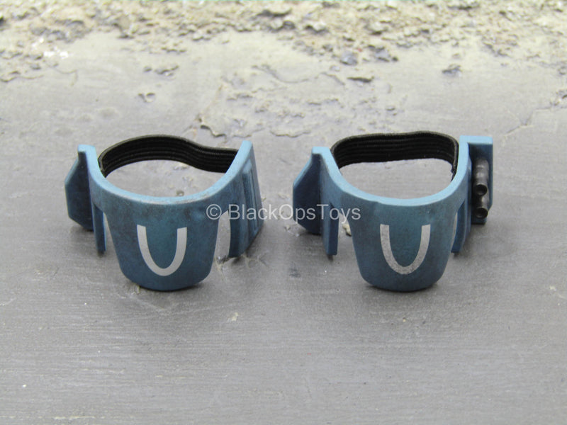 Load image into Gallery viewer, Star Wars - Death Watch Mando - Blue Knee Pads

