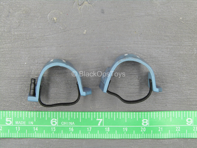 Load image into Gallery viewer, Star Wars - Death Watch Mando - Blue Knee Pads
