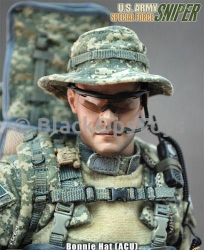 Load image into Gallery viewer, Rare Hot Toys U.S. Army Special Forces Sniper in ACU Mint in Box
