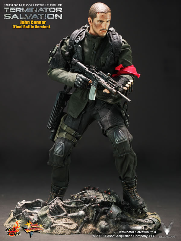 Load image into Gallery viewer, Terminator Salvation - John Connor Final Battle Ver. - MINT IN BOX
