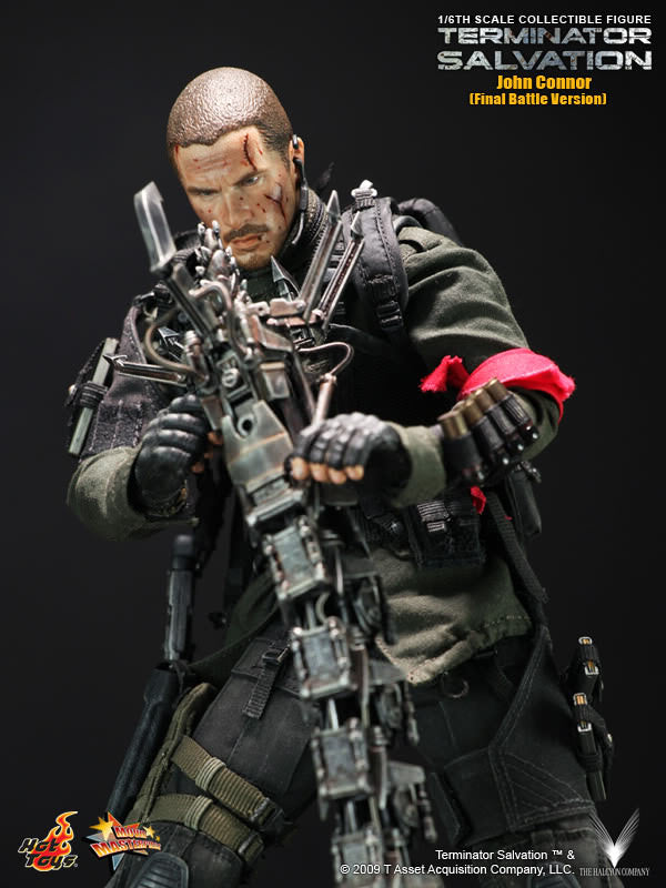 Load image into Gallery viewer, Terminator Salvation - John Connor Final Battle Ver. - MINT IN BOX
