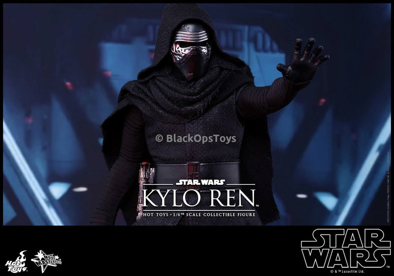 Load image into Gallery viewer, Star Wars Episode VII - Kylo Ren - Gloved Hands w/Wrist Pins
