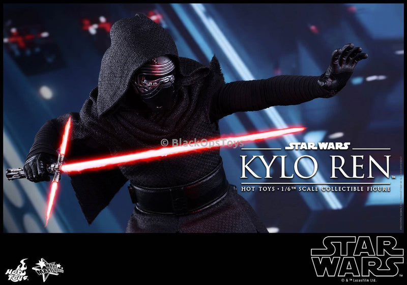 Load image into Gallery viewer, Star Wars Episode VII - Kylo Ren - Red Lightsaber &amp; Arm w/Batteries Included
