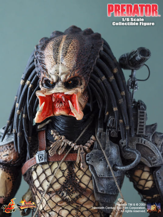 Predator - Neck Decor