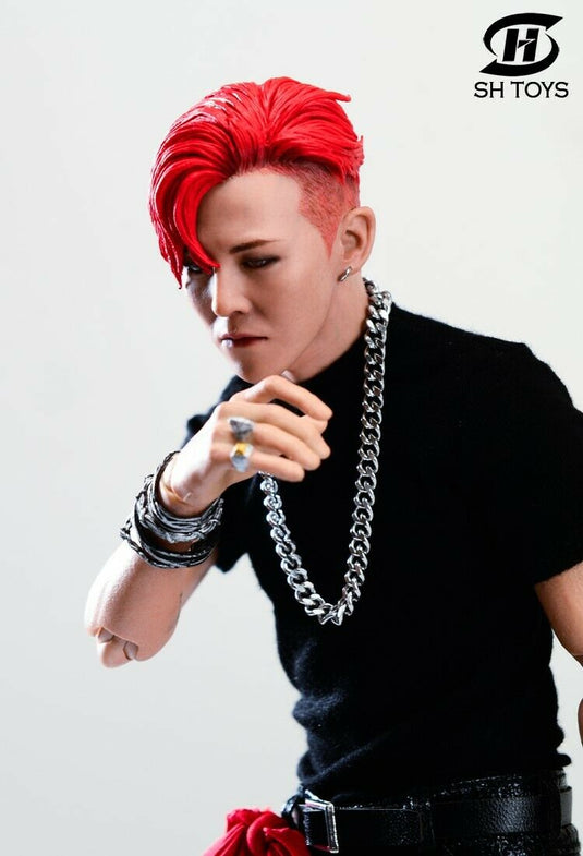 GD G-Dragon - Black Shirt w/Pink Writing