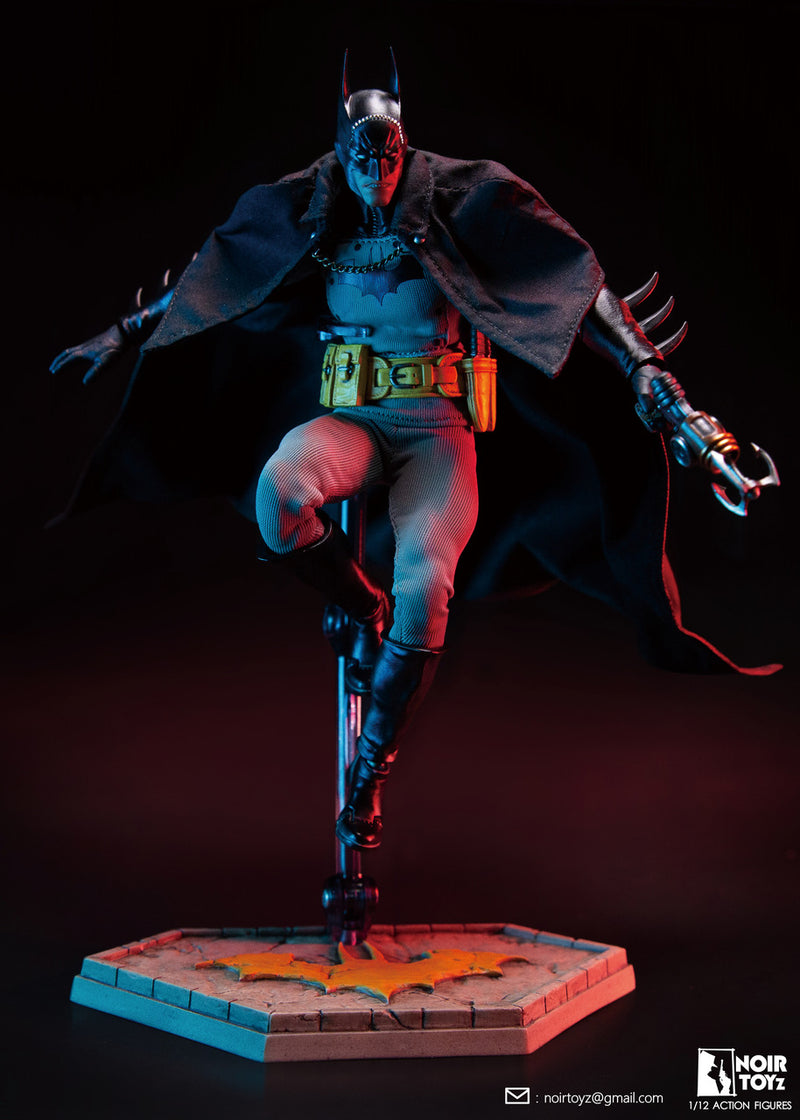Load image into Gallery viewer, 1/12 - Hero Series - 19th Century Dark Knight Deluxe Edition - MINT IN BOX
