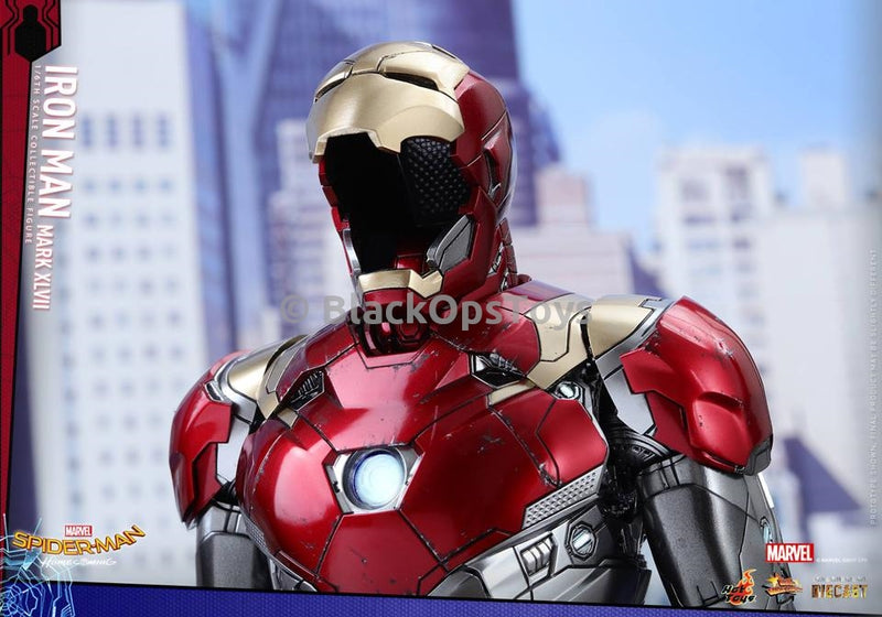 Load image into Gallery viewer, Hot Toys Diecast Spider-Man Homecoming Iron Man Mark XLVII Mint in Box
