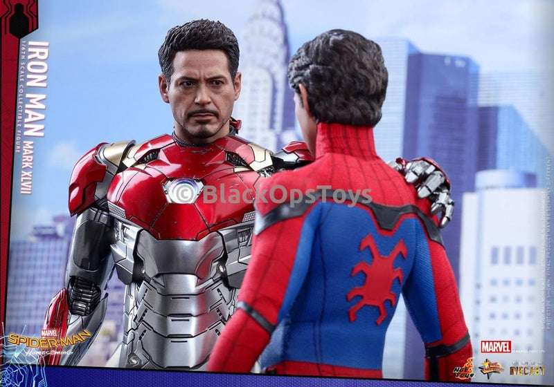 Load image into Gallery viewer, Hot Toys Diecast Spider-Man Homecoming Iron Man Mark XLVII Mint in Box
