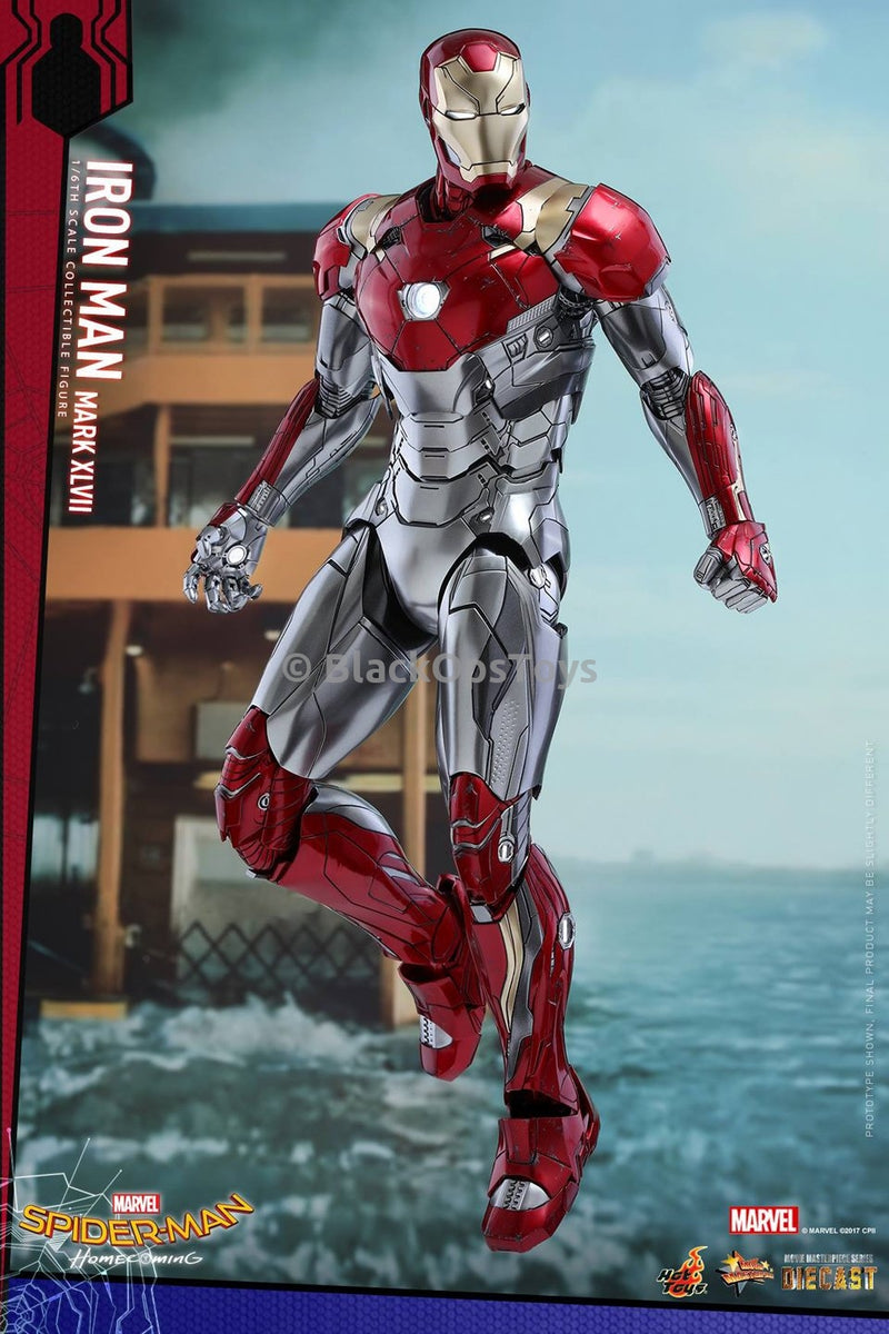 Load image into Gallery viewer, Hot Toys Diecast Spider-Man Homecoming Iron Man Mark XLVII Mint in Box
