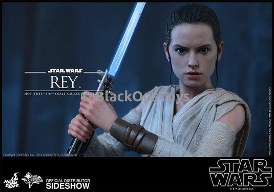 Star Wars The Force Awakens 1/6th scale Rey and BB-8 Blue Lightsaber