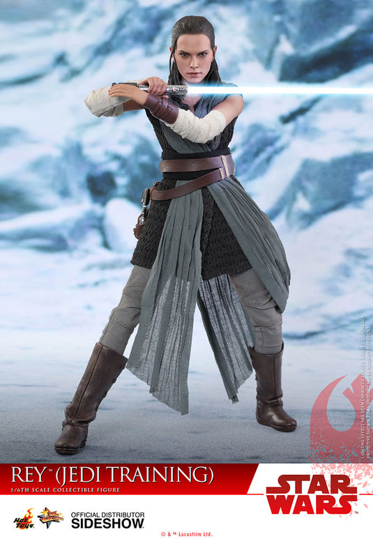 Star Wars - Rey Jedi Training - MINT IN OPEN BOX
