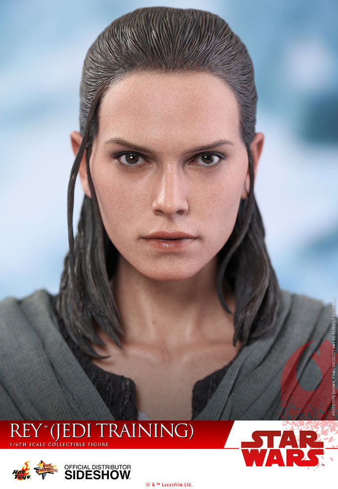 Load image into Gallery viewer, Star Wars - Rey Jedi Training - MINT IN OPEN BOX
