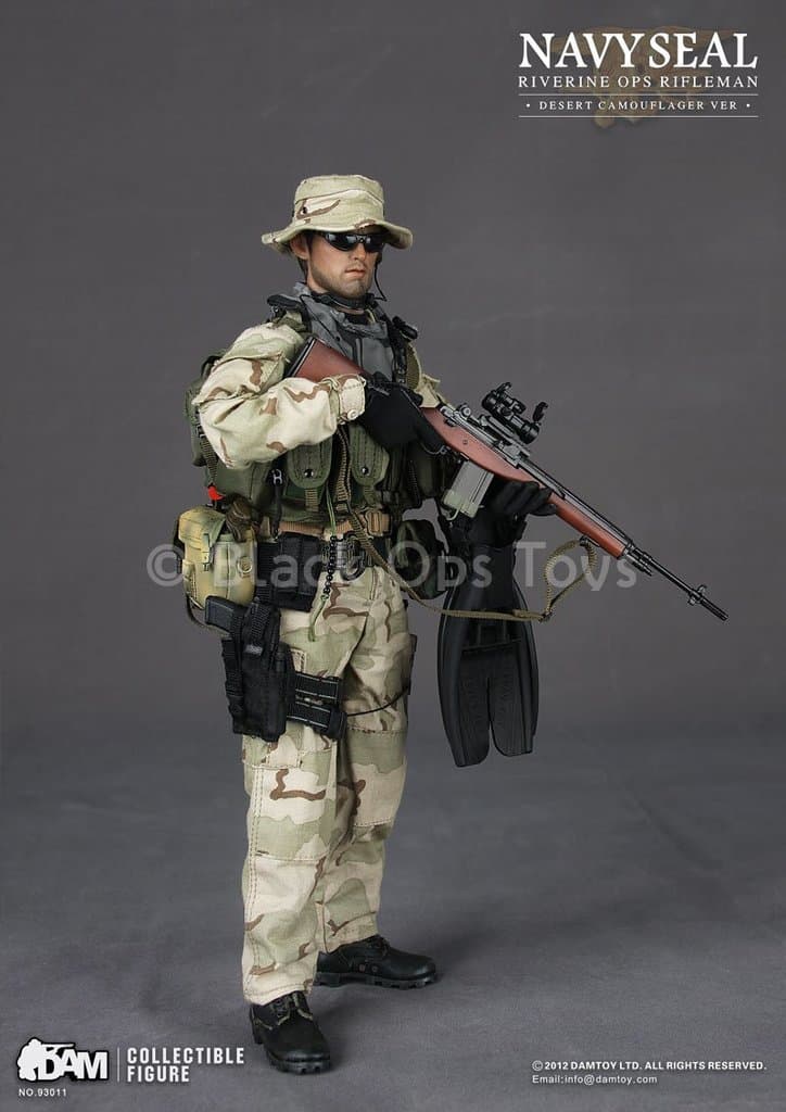 Load image into Gallery viewer, Riverine Ops Rifleman - Desert Camo Version - MINT IN BOX
