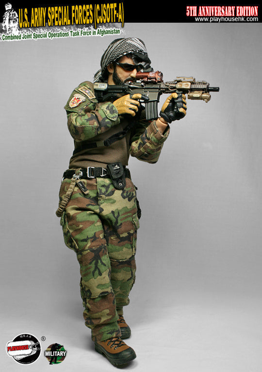 Load image into Gallery viewer, Rare US Army Special Forces - M4 Assault Rifle w/Attachment Set
