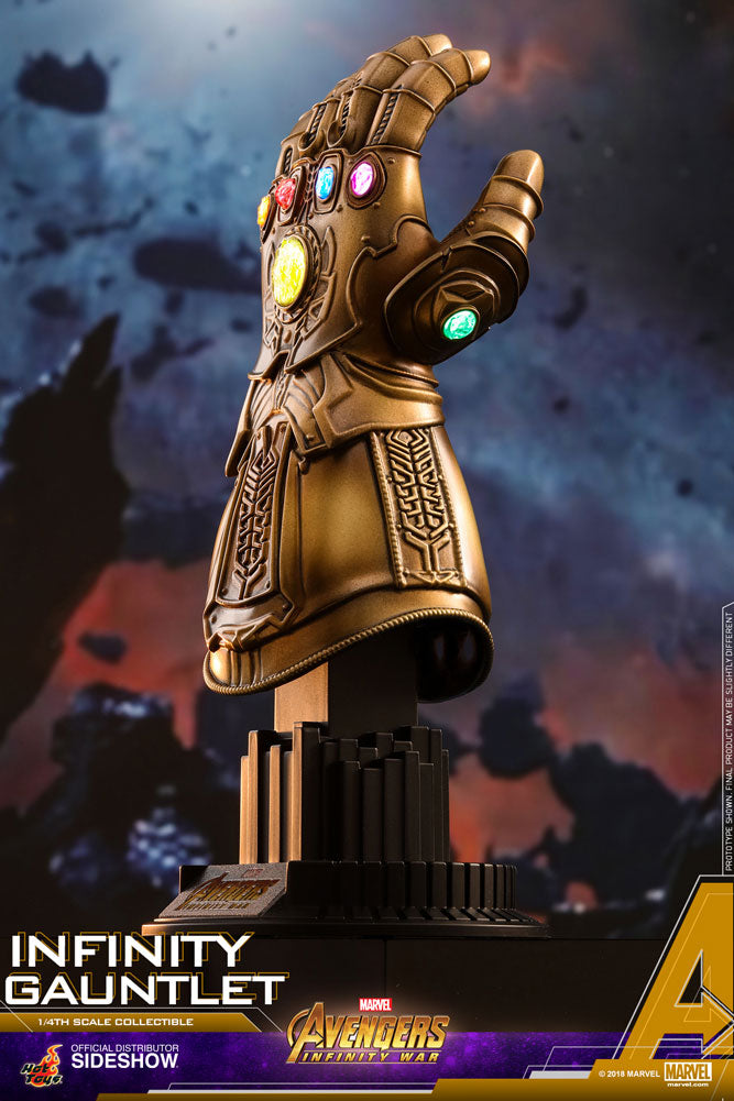 Load image into Gallery viewer, 1/4 scale - Avengers - Infinity Gauntlet - MINT IN BOX
