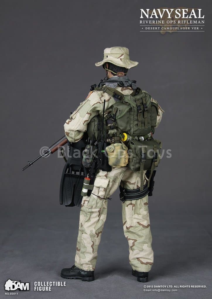 Load image into Gallery viewer, Riverine Ops Rifleman - Desert Camo Version - MINT IN BOX
